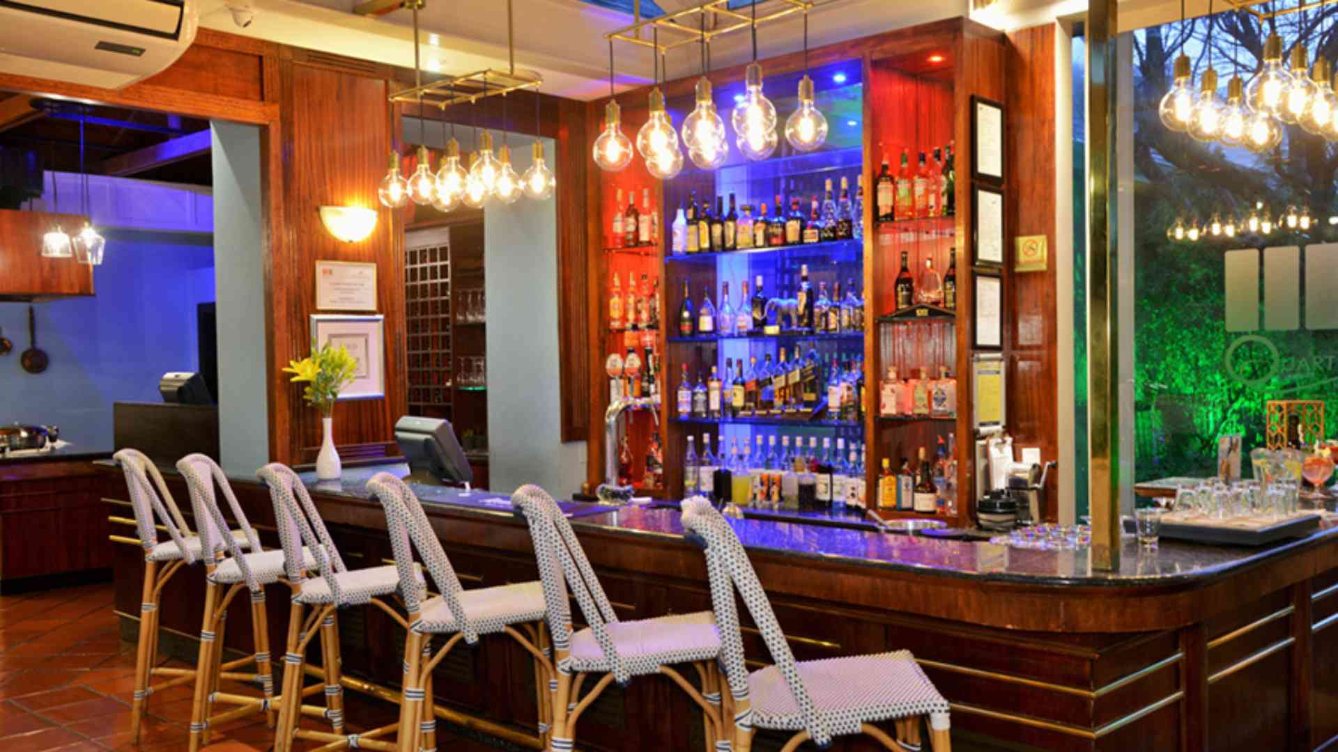 The Portswood Hotel Bar Area
